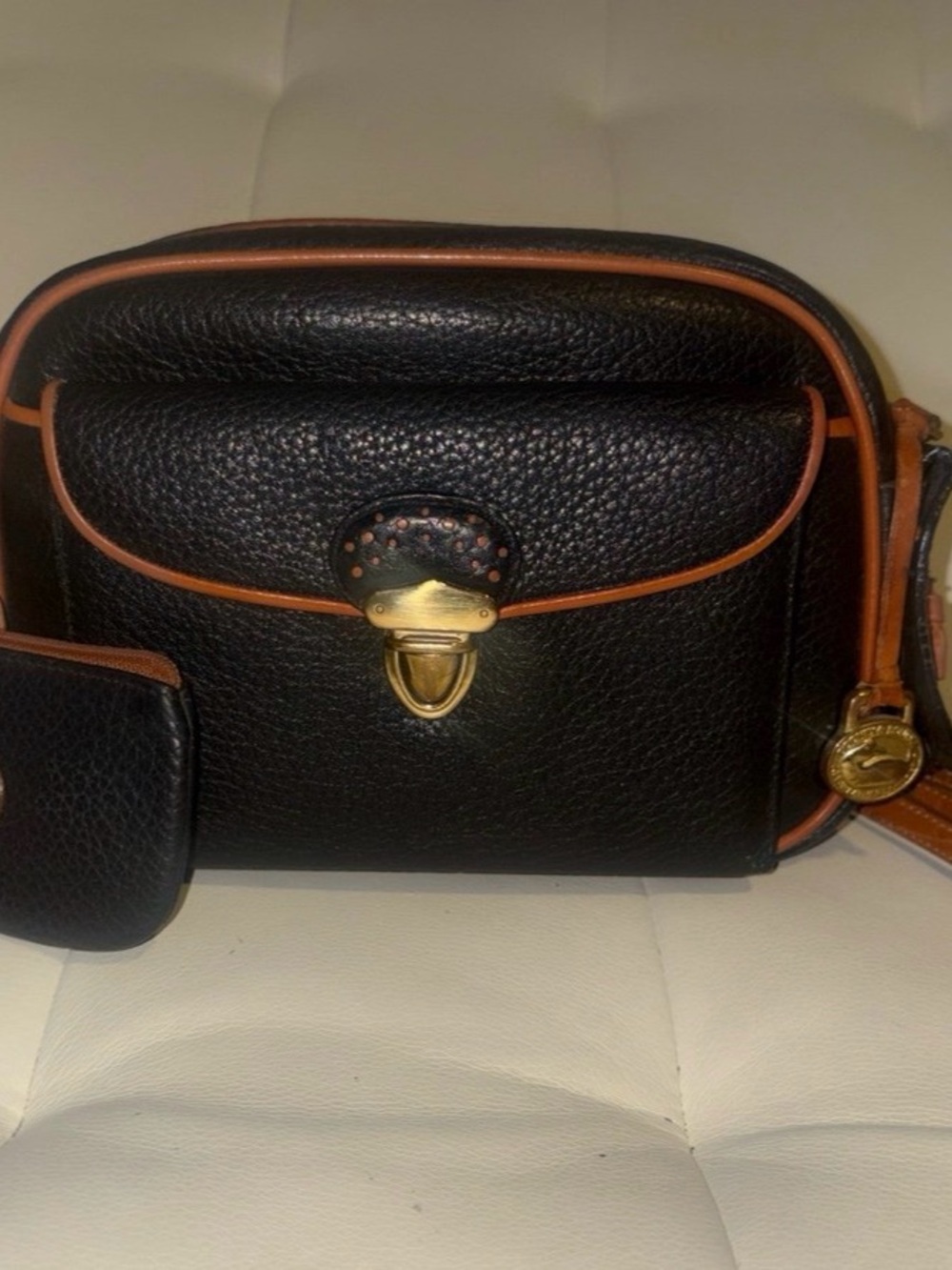 Dooney & Bourke Black w/British Tan Leather Xbody R45 Lg.Kilty w/All Accessories